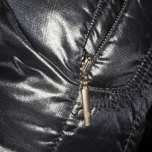 Columbia Puffer Jacket - Picture 7 of 7